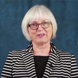 Faculty, Dr. Mary Lind